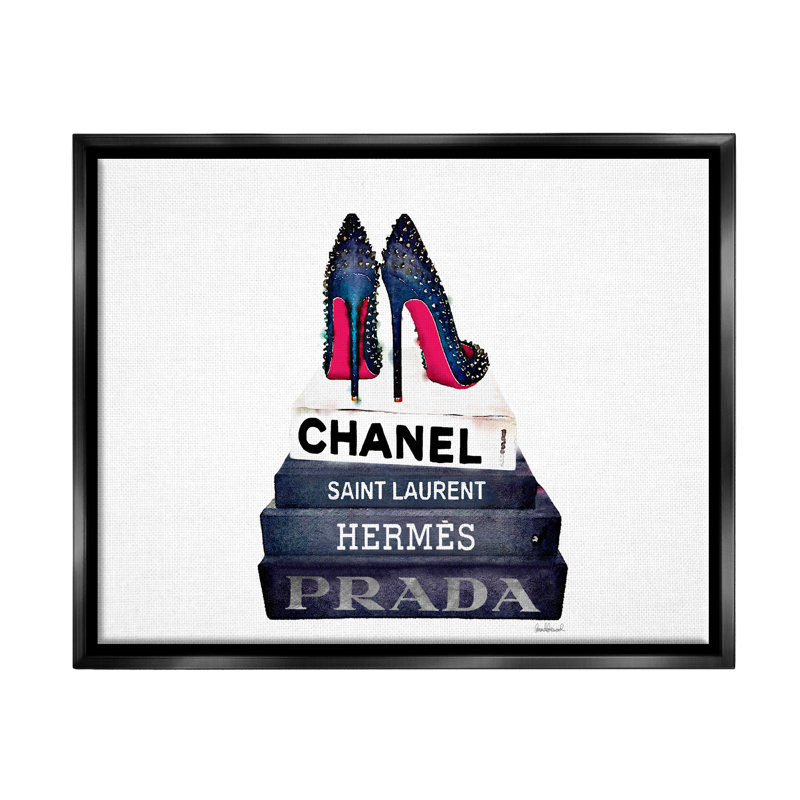 «Glam Fashion Book Set», art mural sur toile à talons hauts par Amanda Greenwood, Cadre flottant noir de jais