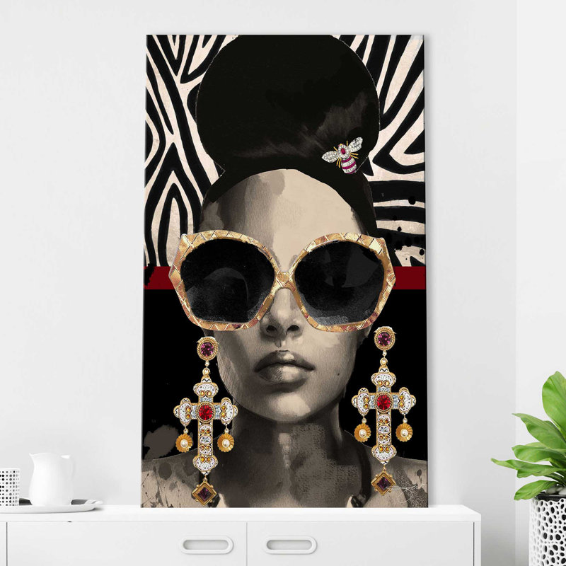 «Afrique Model 4 (Vertical)» par Jodi - impression, Toile tendue, H 30 po x l 18 po, Sans cadre