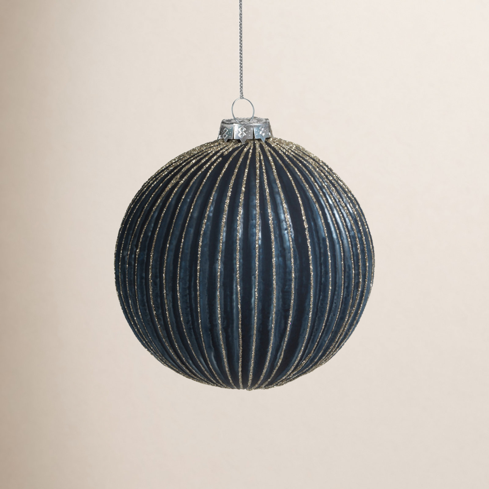 5" Bauble