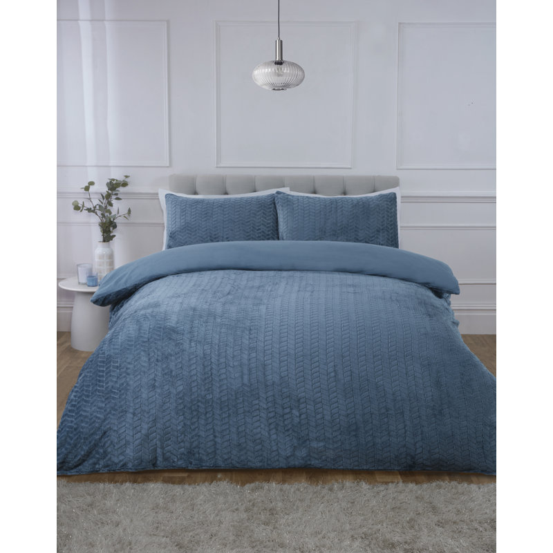 Chevron Fur Polyester Chevron Duvet Cover Set with Pillowcases Included, Blue Chevron