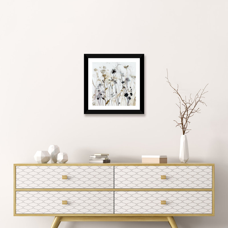 «Wildflower Mist I» par Carol Robinson, reproduction d'art, H 16 po x l 16 po x P 1 po, Papier encadré noir