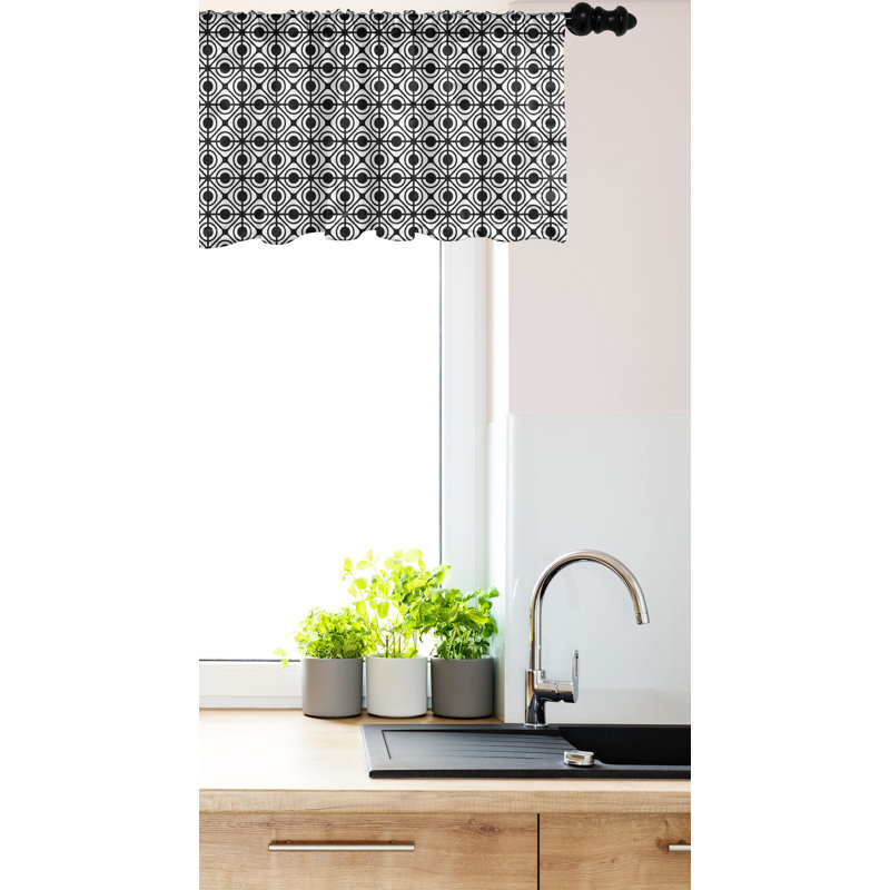 Black and White Geometric Pattern Rod Pocket Valance