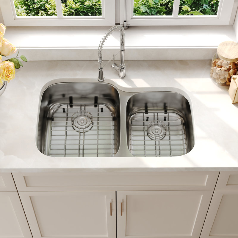Deervalley 32" X 21" Undermount 60/40 Double Bowl 16 Gauge Stainless Steel Kitchen Sink With Basket Strainer & Bottom Grids