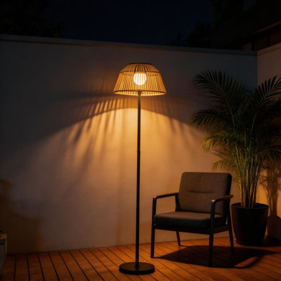 Lampe solaire sur pied, lampe d'extérieur 46 po imperméable, lumières jaunes chaudes du crépuscule à l'aube de 8 à 10 heures, installation facile à la main