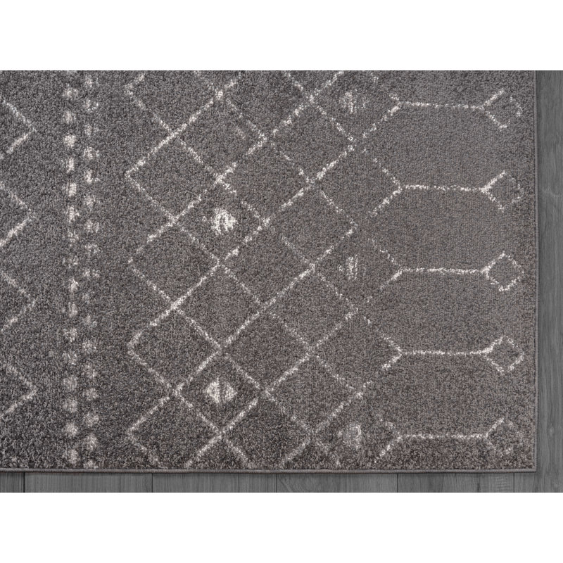 Jannie Geometric Indoor Rug, Rectangle 5'3" x 7'6"
