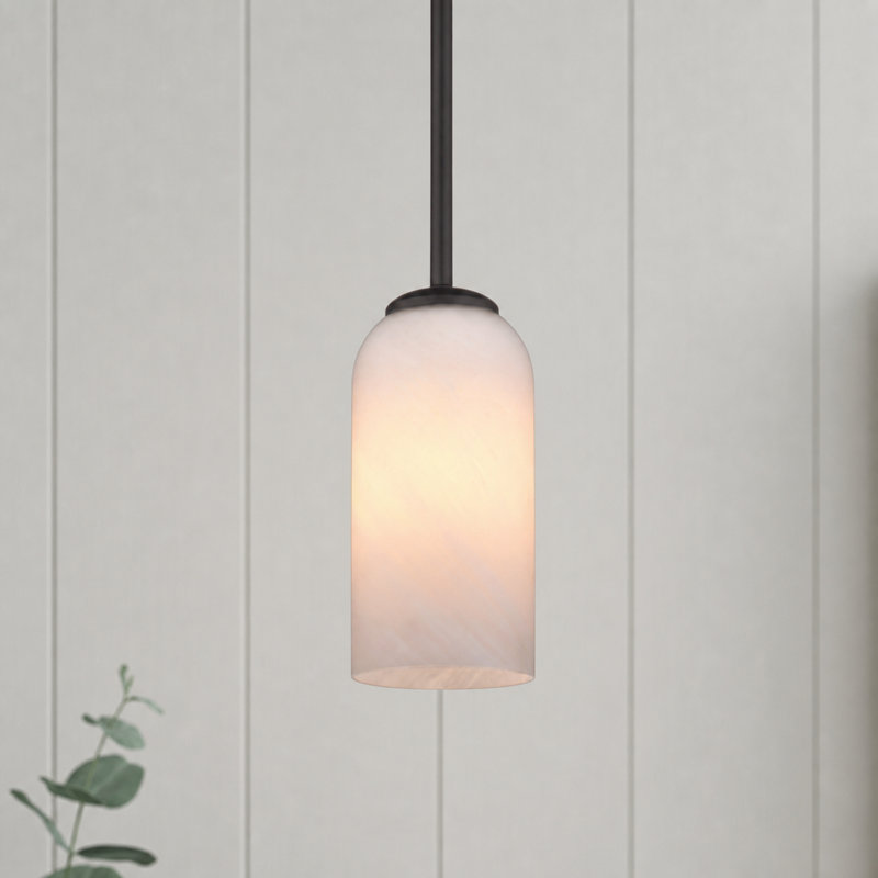 Mini-luminaire suspendu cylindrique noir mat à 1 lumière de 5,25 po Shelby, White Marble Glass, Matte Black
