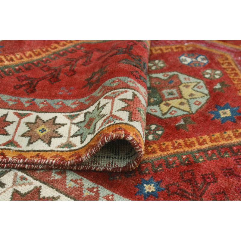 Khyion Distressed Doreida Red Runner