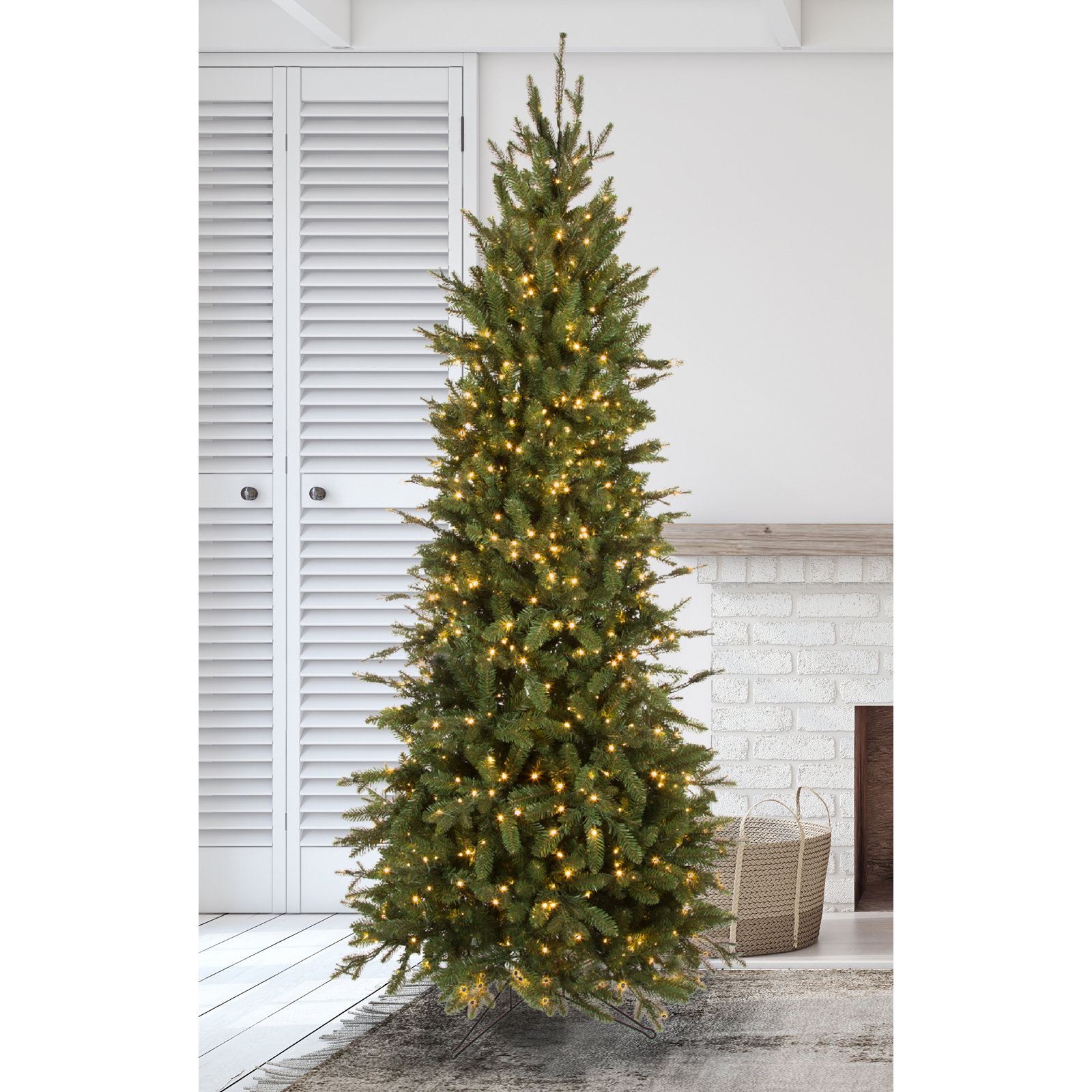 Lighted Artificial Christmas Tree, 9'