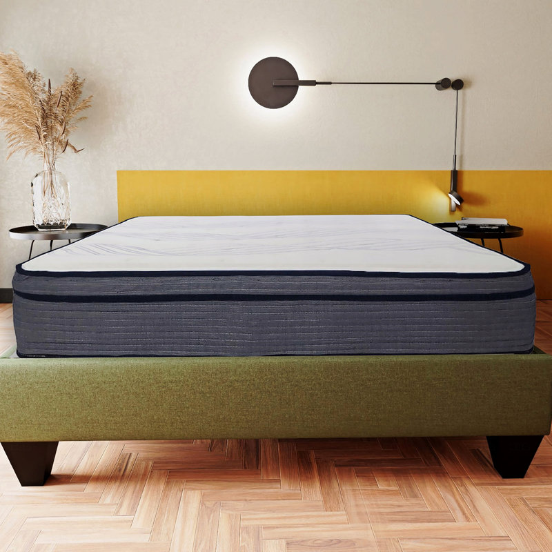 Matelas hybride 14 po, mousse multicouche et matelas à ressorts ensachés