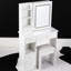 Petite coiffeuse 29,2 po avec tiroir à gauche, tabouret rembourré, miroir à DEL tricolore à commande tactile, grande capacité, convient aux petits, style américain, coiffeuse avec tiroir, commode