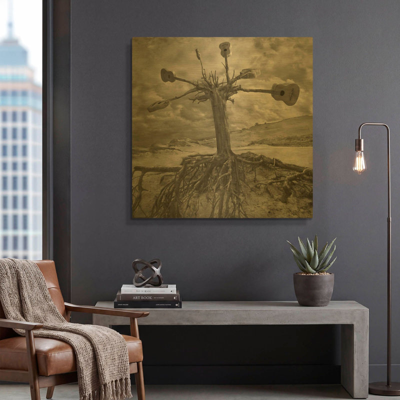 Décoration murale en métal doré « Gitarodrzew » par Dariusz Klimczak, 36 x 36 po, 36"x36"