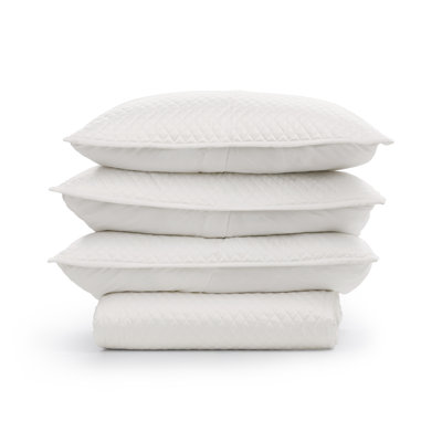 Diamond 3-Piece Sateen Fabric Quilt Set