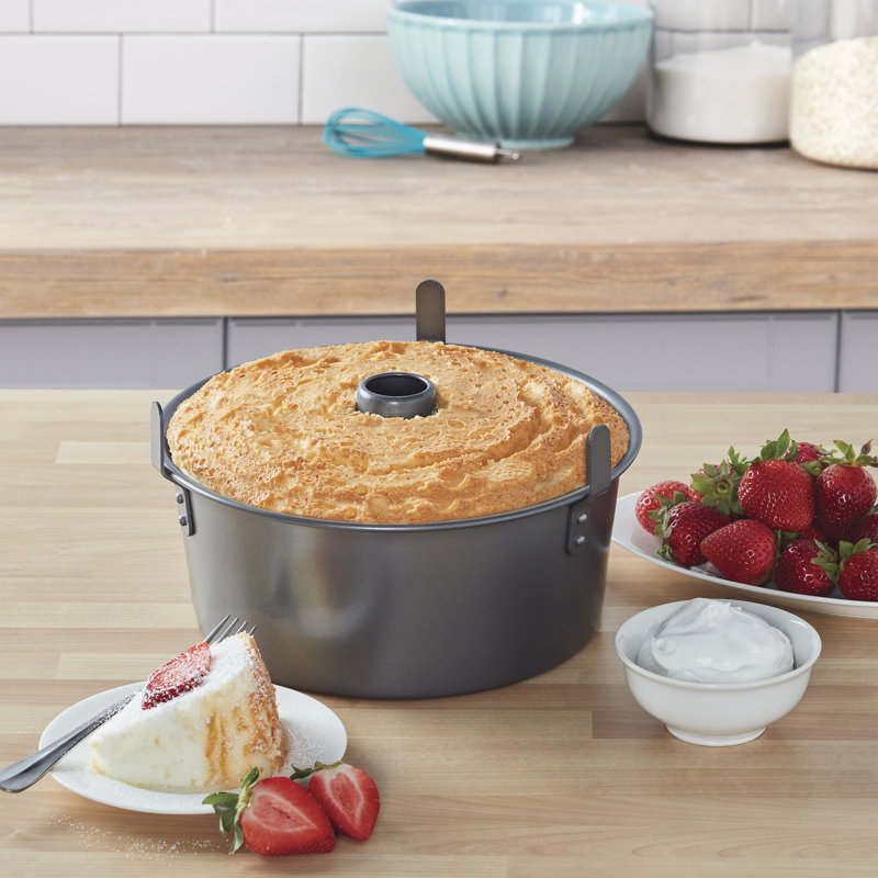 Chicago Metallic Professional 2-Piece Angel Food Pan