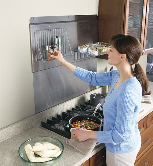 Backsplash with Shelve