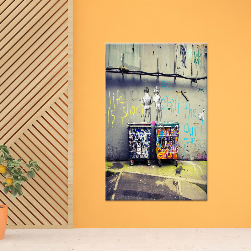 «Banksy Inspired Peeing Boy Graffiti», reproduction murale sur toile, 1P, 82,7 po H x 47,3 po l