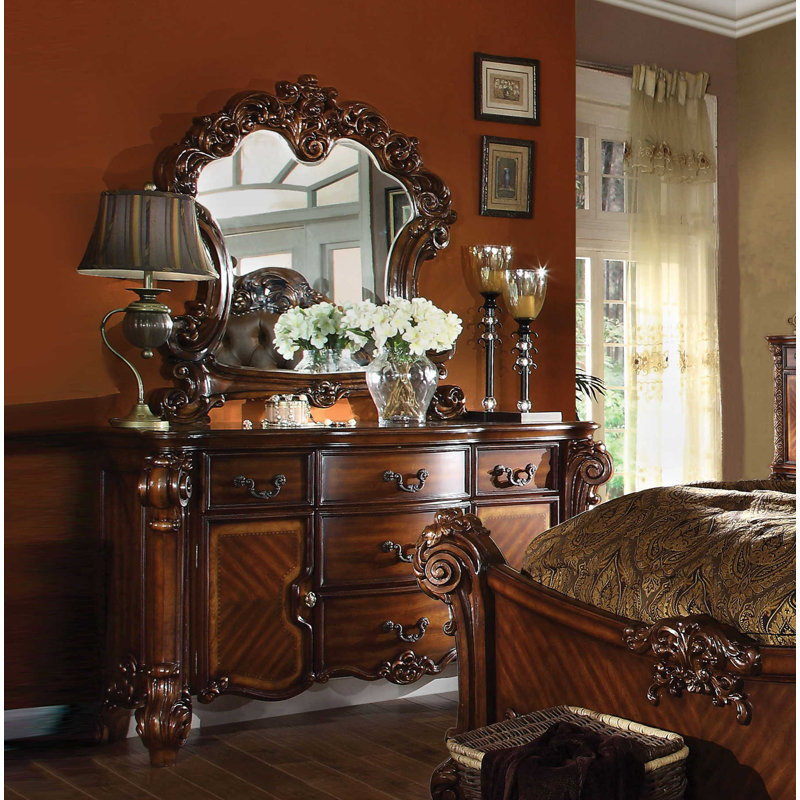 Carlene Vanity, Cherry
