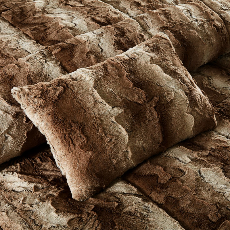 Full/queen 4pc Faux Fur Comforter Ensemble - , Cozy Includes Comforter, 2 Shams, Decorative Pillow Brown Luxury Ultra Soft