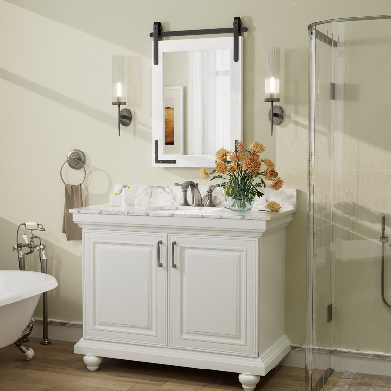 Miroir mural Amara Rustic Farmhouse, 28 po x 20 po; Verticale, Blanc