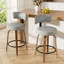 Tabouret de bar pivotant chic en cuir pour un confort et un style ultimes-212838765-212838770