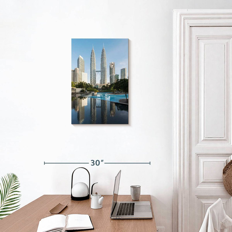 Horizon central de Sireci, Kuala Lumpur, H 24 po x l 16 po