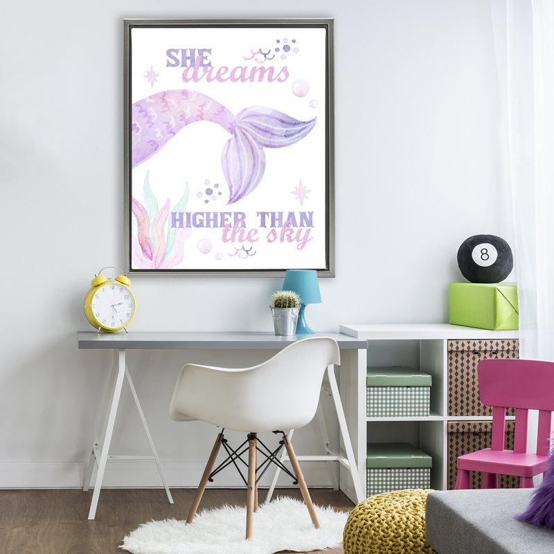 Cadre flottant She Dreams High Than The Sky, design par Kim Allen, H 31 po x l 25 po, Cadre flottant gris lustré