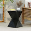 Table d'appoint avec forme prismatique moderne-862718684