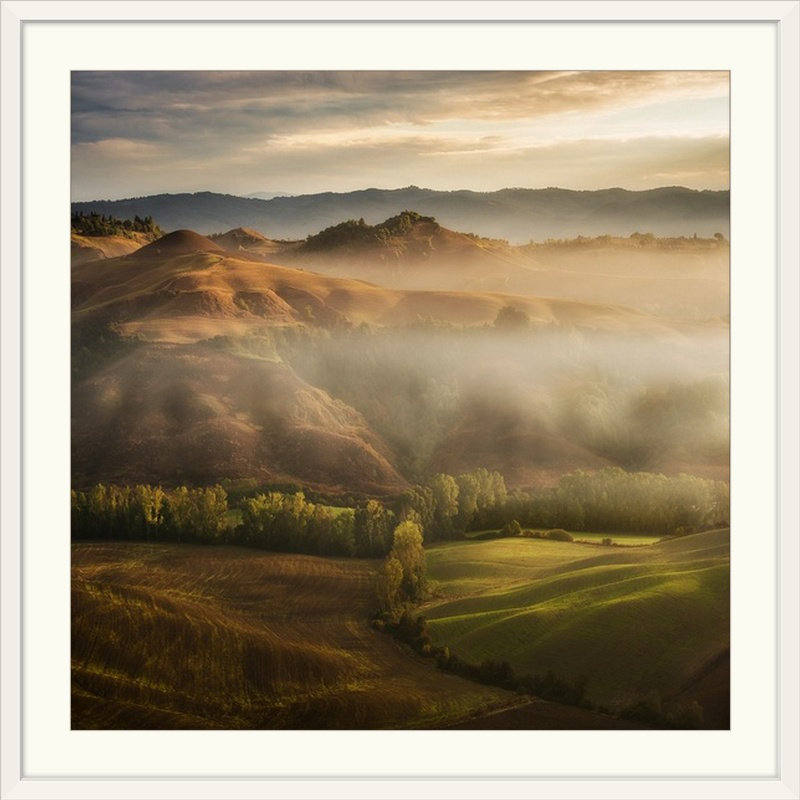 Reproduction de photo de Straub «Mystical Waving Fields Tuscany» par Jarek Pawlak, Cadre blanc, H 20" x l 20" x P 1"