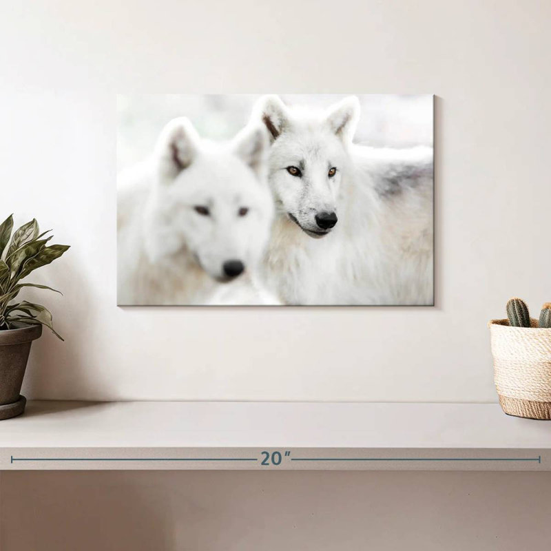 Brampt White Wolf II, 8" H x 12" W