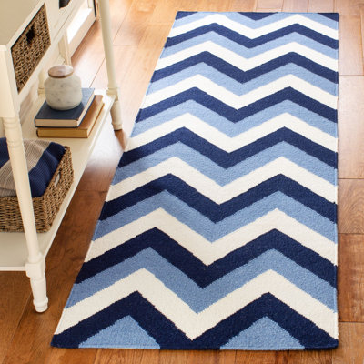 Rodgers Hand Woven Flat Weave Wool/Cotton Chevron Rug in Navy/Light Blue