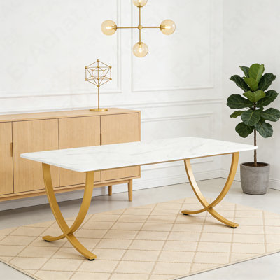 Table de salle à manger 63 "moderne avec plateau en faux marbre