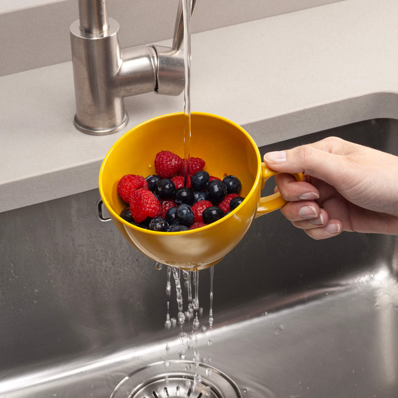 Keep it Handy Berry Cup Colander, 10cm, Mustard