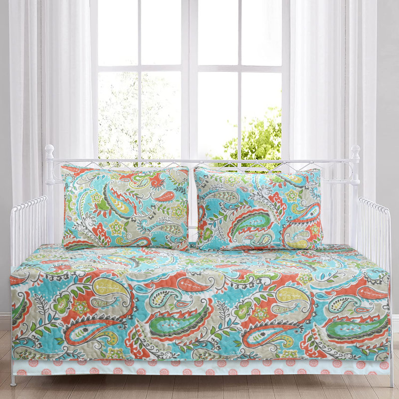 Paisley Floral Garden Floral Quilt, Daybed Quilt + 3 Additional Pieces
