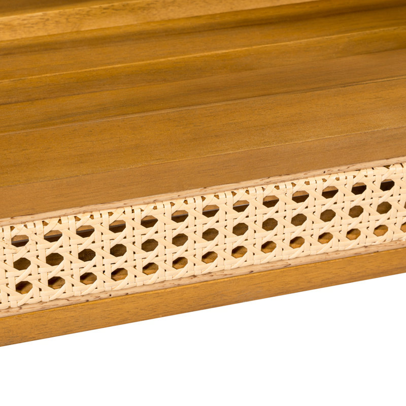 Les fauteuils d'extérieur Kirkby avec structure en bois d'acacia et coussins confortables sont parfaits pour les balcons et les patios.