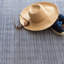 Tapis bleu marine et ivoire à motif de chevrons tissé à la main pour l'intérieur et l'extérieur Herringbone-16308082
