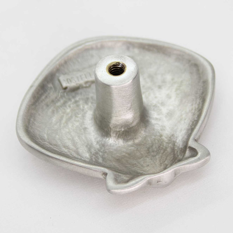 1 1/2" Seashell Knob, 2.5" L x 2.5" W, 1, Brushed Nickel