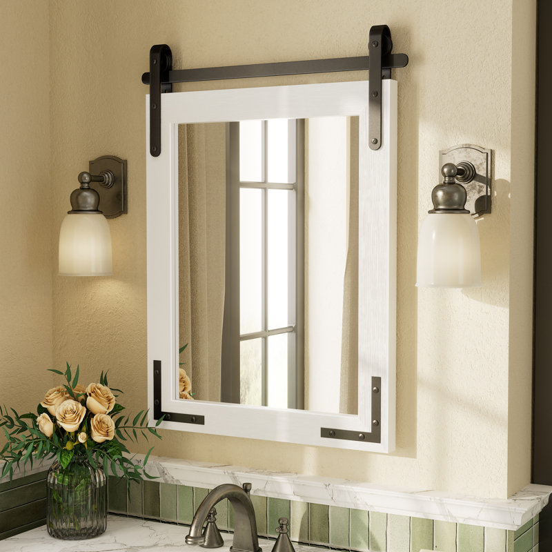 Miroir mural Amara Rustic Farmhouse, 32 po x 24 po; Verticale, Blanc