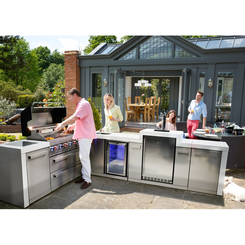 Mont Alpi 6-Burner 90 Degree Deluxe Stainless Steel Outdoor Island Grill + Kegerator + Fridge & Sink