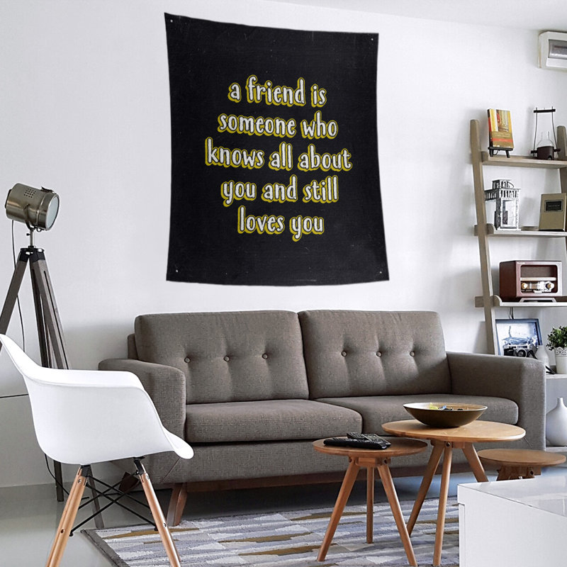 Tapisserie tableau en polyester «Love and Friendship», H 80 po x l 68 po, Jaune