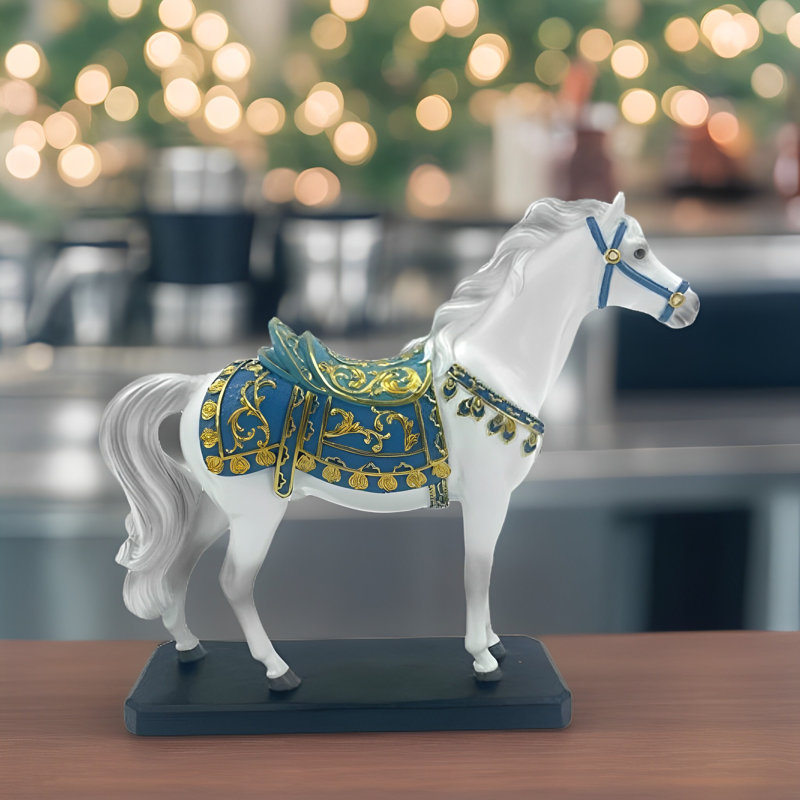 Figurine cheval blanc 9,75 "avec selle royale