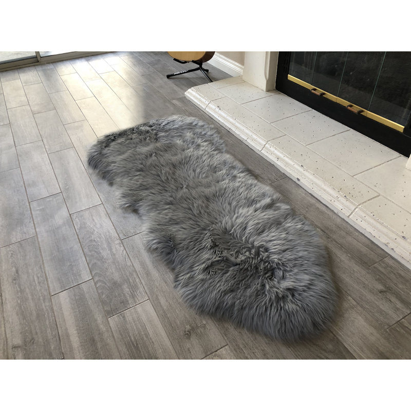 Amaranta Performance Sheepskin Indoor Rug, Novelty 2' x 4'