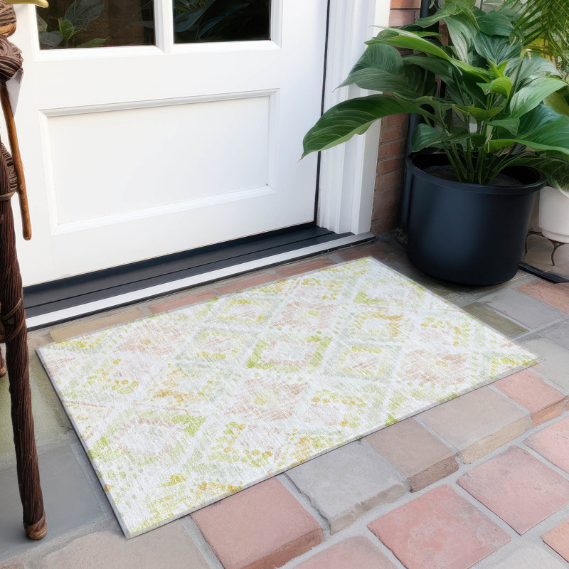 Tapis rose intérieur / extérieur lavable à la machine Chayden ACN1088, Rectangle 1 pi 8 po x 2 pi 6 po