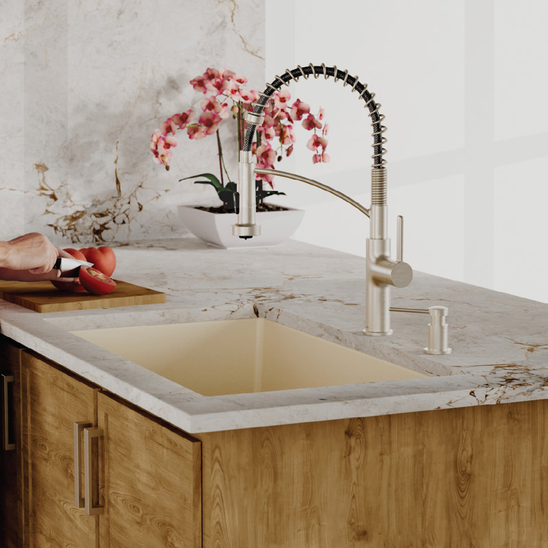 Ensemble d'évier de cuisine à double cuve 50/50 Karran Quartz 32 "X 19-1 / 2", Bisque