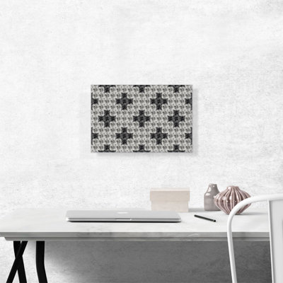 " Diamond Black White Cross Pixel Jewel "