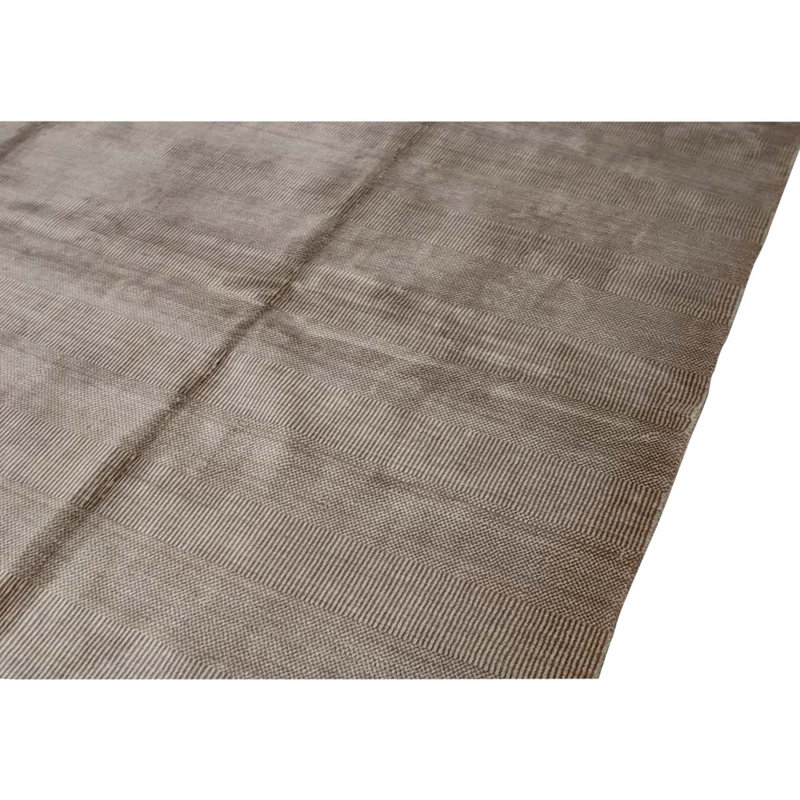 Tapis unique en viscose noué à la main brun de 7 pi 9 po x 9 pi 10 po