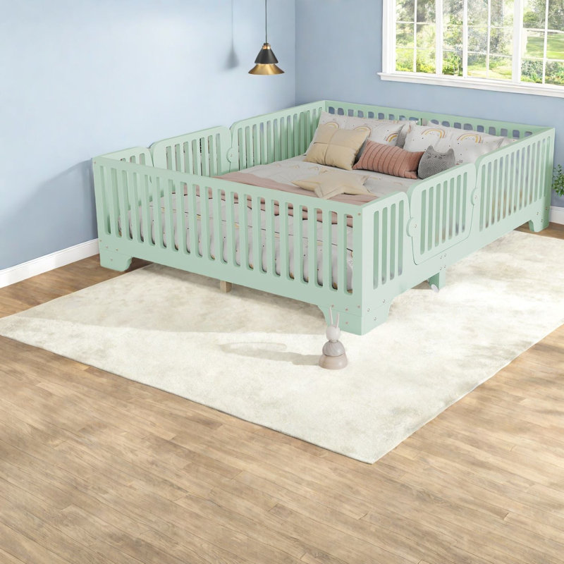 Lits Montessori vert menthe, construction en bois massif pour maison familiale