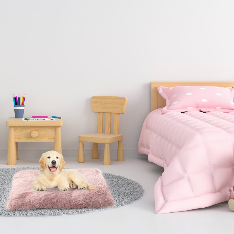 Tapis touffeté en fausse fourrure Precious Tails, Rose, Moyen (l 23 po x P 35 po x H 2 po)