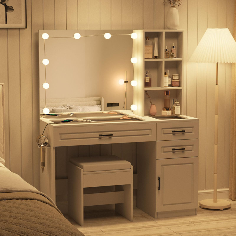 Vanity, White