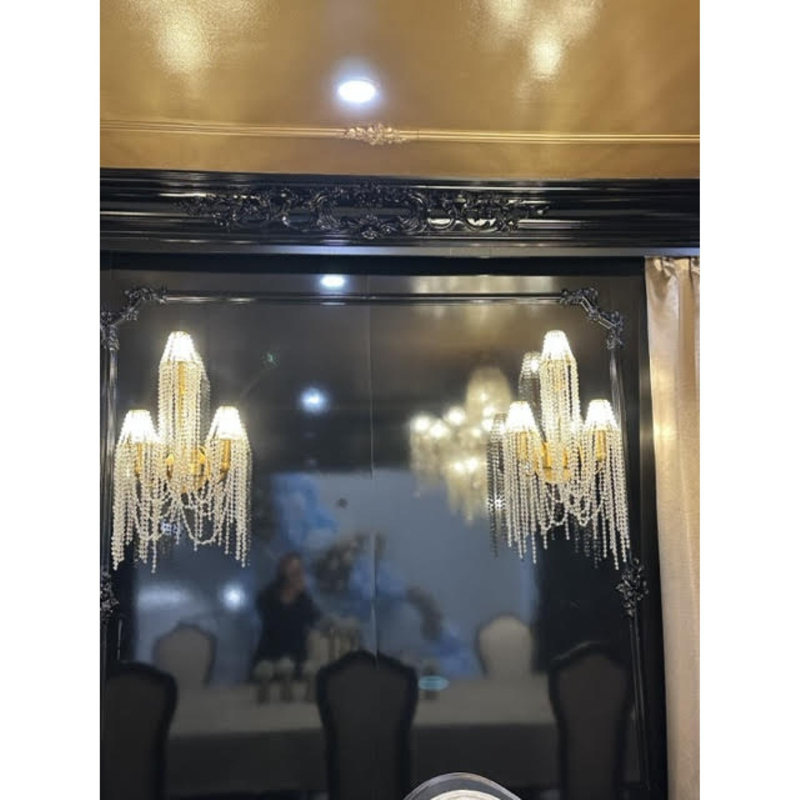 Lustre pâle en laiton Burlesque, Bronze brillant, Améthyste / transparent, 47" Wide x 45" Height