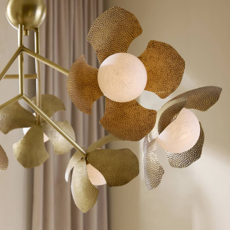 Generosa 7 - Light Chandelier