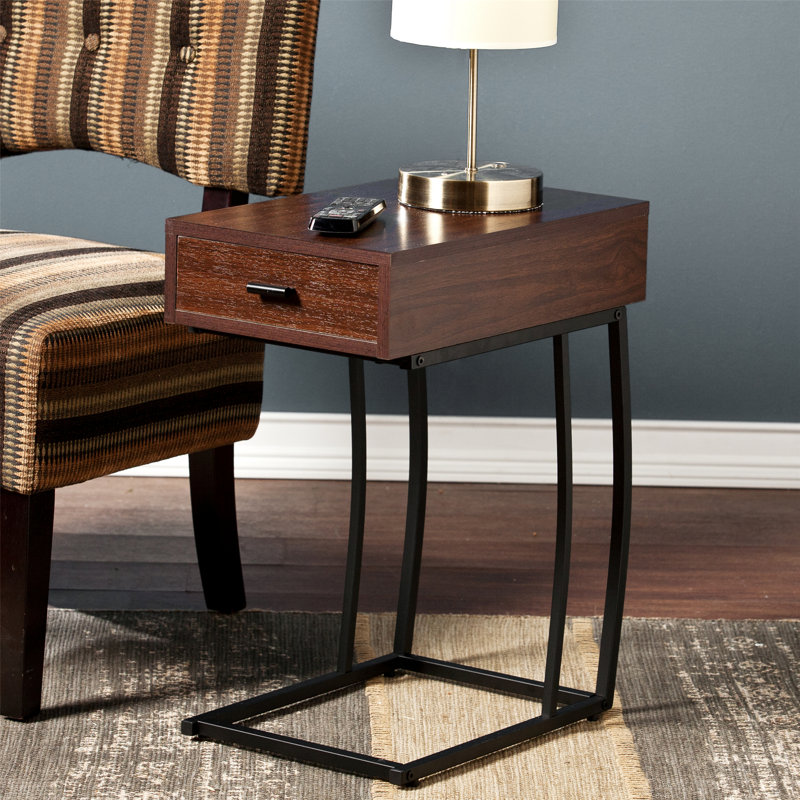 Table de bout, table d'appoint rectangulaire avec une prise USB